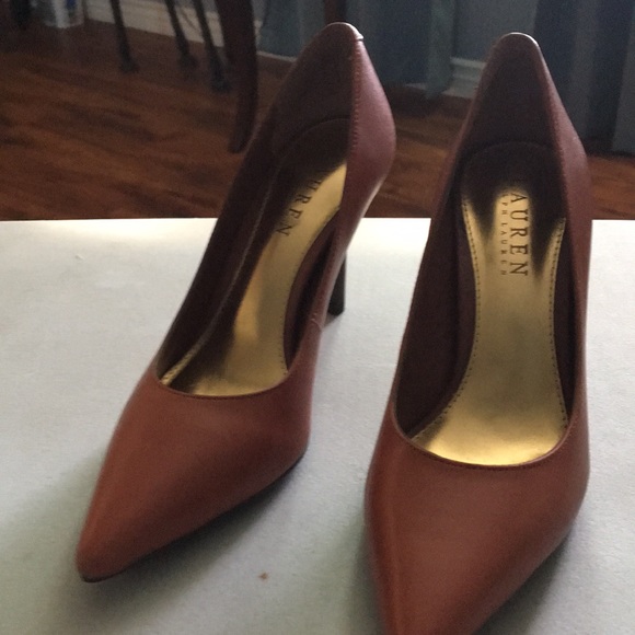 Shoes - Picture 1 of 1